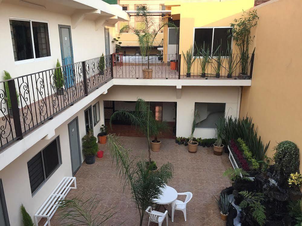 Oyo Hostel Oasis Centro Cerca Del Hospital Issste Hospital Jose Ma Morelos เม็กซิโกซิตี้ ภายนอก รูปภาพ