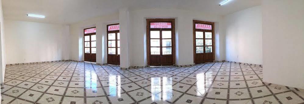 Oyo Hostel Oasis Centro Cerca Del Hospital Issste Hospital Jose Ma Morelos เม็กซิโกซิตี้ ภายนอก รูปภาพ